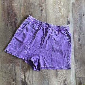 Carly Jean Los Angeles Iva shorts lavender size L like new